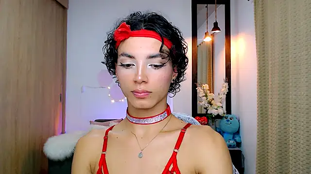 nilam valker online show from 03/18/25, 11:09