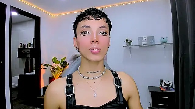 nilam valker online show from 10/02/25, 11:01