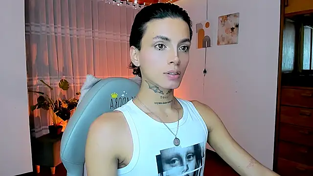 Snapshot of nilam_valker chatting on 06/10/26, 10:30 nilam valker online show from 06/10/26, 10:30