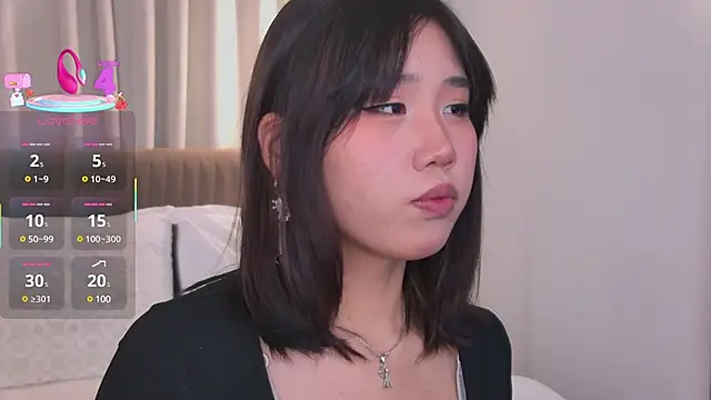 HitomiAoki online show from 03/06/25, 06:16