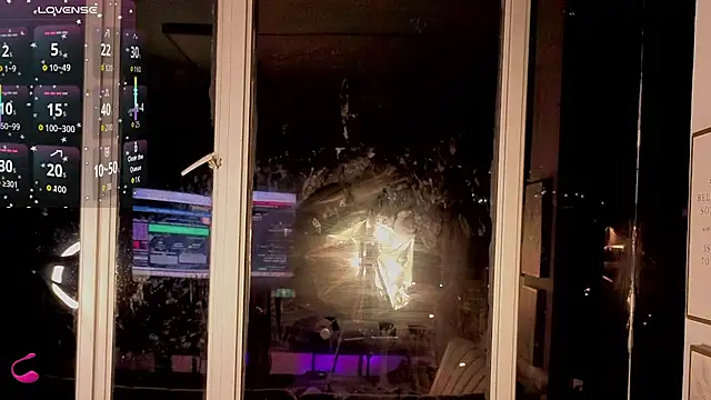 Ivanna West online show from 11/19/25, 10:04