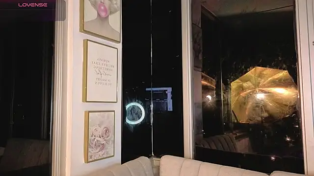 Ivanna West online show from 04/09/26, 09:58