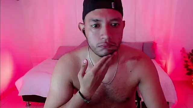 Double R12 online show from 03/17/25, 12:25