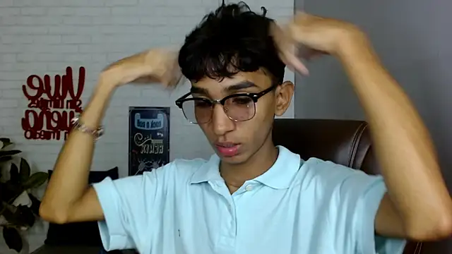 Martin Linares online show from 02/24/25, 01:42