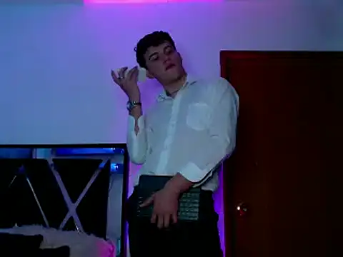 Smith boy 25 online show from 03/21/25, 10:28