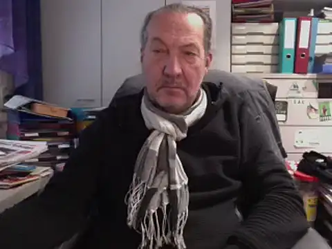 Snapshot of HMStraps01 chatting on 01/16/25, 01:36 HMStraps01 online show from 01/16/25, 01:36