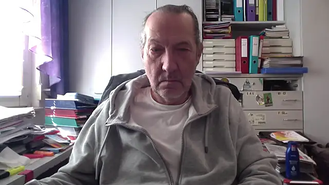 Snapshot of HMStraps01 chatting on 03/03/25, 10:38 HMStraps01 online show from 03/03/25, 10:38