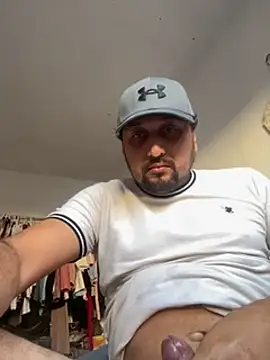 Snapshot of ed-hardy87 chatting on 03/22/25, 02:48 ed-hardy87 online show from 03/22/25, 02:48