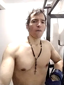 Snapshot of EntrenadorGym1 chatting on 06/17/26, 02:36 EntrenadorGym1 online show from 06/17/26, 02:36