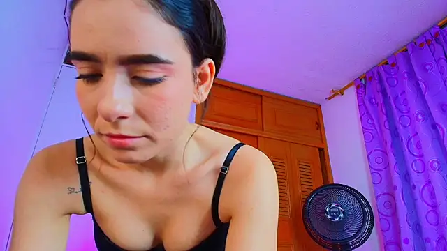 Peach Rose  online show from 03/02/25, 03:02