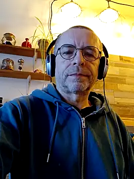 Xavspank2 online show from 02/02/26, 10:14