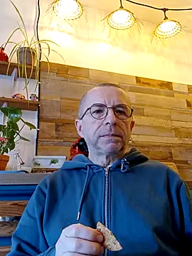 Xavspank2 online show from 03/03/26, 08:31