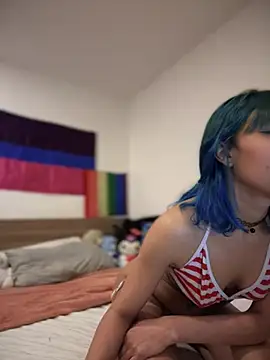 Snapshot of sweet_Amy0 chatting on 02/26/25, 02:37 sweet Amy0 online show from 02/26/25, 02:37