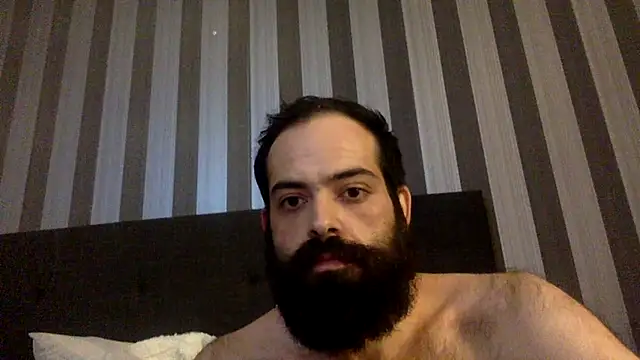 guccititi online show from 09/29/25, 11:53