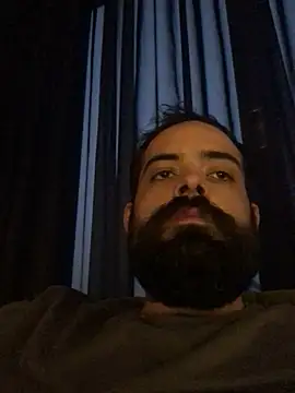 guccititi online show from 04/15/26, 09:49