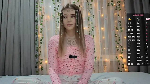 CarolinePepper online show from 01/09/26, 01:47