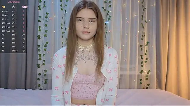 CarolinePepper online show from 03/11/26, 02:12