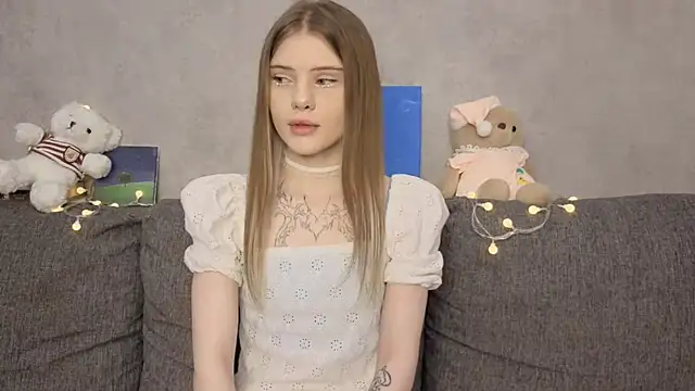 Snapshot of CarolinePepper chatting on 05/31/26, 01:18 CarolinePepper online show from 05/31/26, 01:18