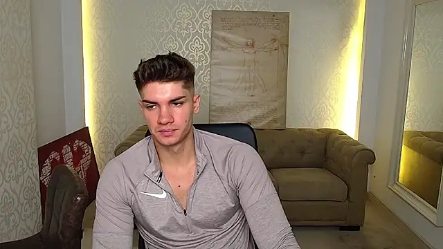 Snapshot of MaxKaiden chatting on 10/05/25, 04:44 MaxKaiden online show from 10/05/25, 04:44