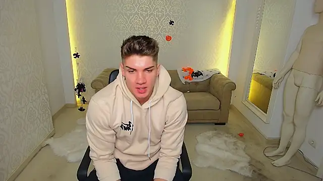 MaxKaiden online show from 10/29/25, 05:53