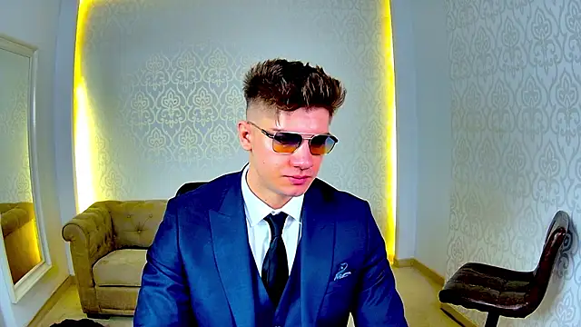 MaxKaiden online show from 02/14/26, 06:21