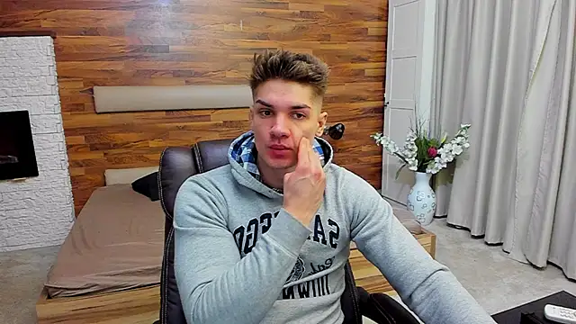 MaxKaiden online show from 03/16/26, 07:01