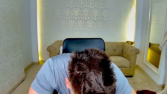 MaxKaiden online show from 04/15/26, 06:09