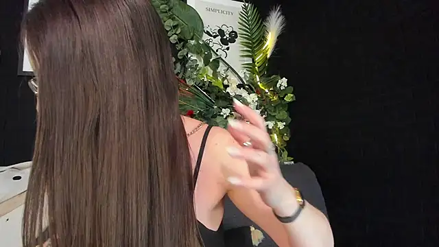 Snapshot of IngAdn chatting on 02/28/25, 11:25 IngAdn online show from 02/28/25, 11:25