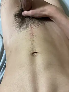 Snapshot of tsune694 chatting on 10/08/25, 02:47 tsune694 online show from 10/08/25, 02:47