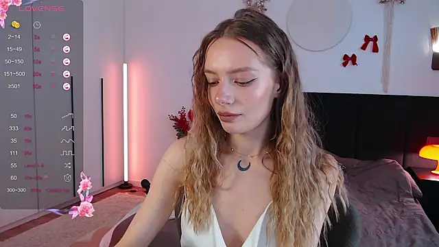 LunaticaBae online show from 02/09/26, 03:10