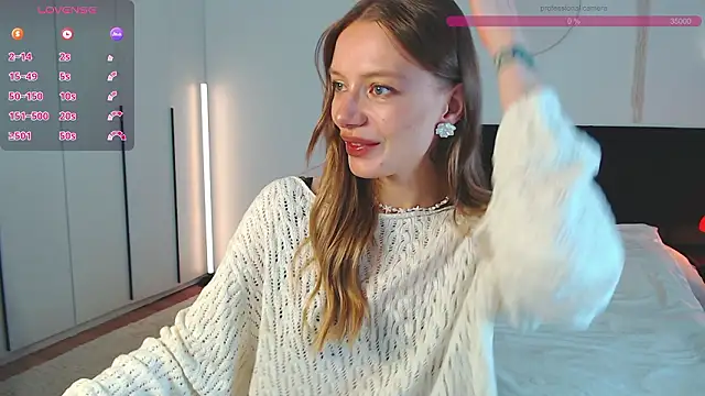 LunaticaBae online show from 03/20/26, 02:27