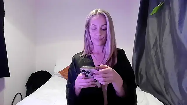 Edenfox- online show from 09/21/25, 08:21