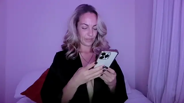 Edenfox- online show from 10/10/25, 09:14