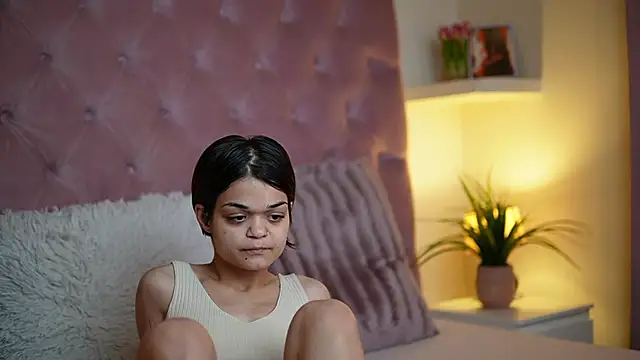 MaiaMini online show from 09/22/25, 06:43