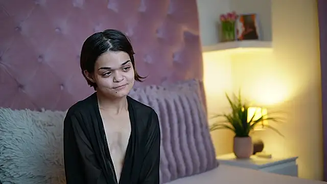 MaiaMini online show from 10/19/25, 07:03