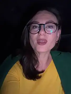 Snapshot of AvaFlowers6 chatting on 11/07/25, 06:41 AvaFlowers6 online show from 11/07/25, 06:41