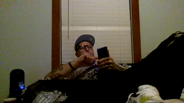 mickeyg420 online show from 03/23/25, 01:42