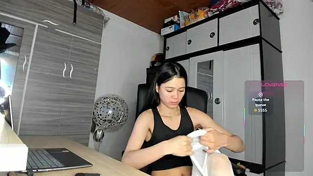 MollyCraft online show from 11/08/25, 11:54