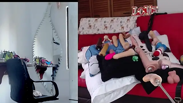 afroditacute15 online show from 09/13/25, 12:16