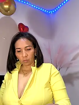 Snapshot of Mrsvictoriaaa chatting on 02/21/25, 02:38 Mrsvictoriaaa online show from 02/21/25, 02:38