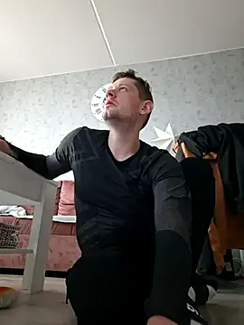 VickyDevilEU online show from 12/03/25, 09:18