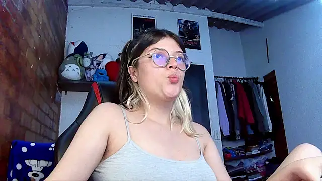 Emily  katz online show from 03/16/25, 06:34