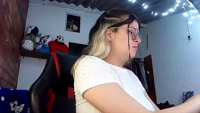 Emily  katz online show from 03/21/25, 03:57