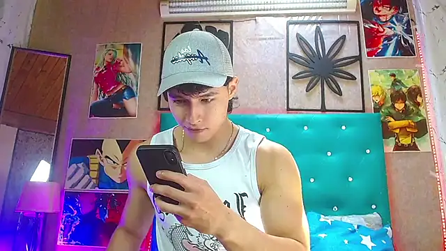 LiamAndrewzz online show from 10/25/25, 04:35