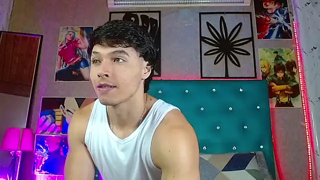 Snapshot of LiamAndrewzz chatting on 06/07/26, 07:23 LiamAndrewzz online show from 06/07/26, 07:23