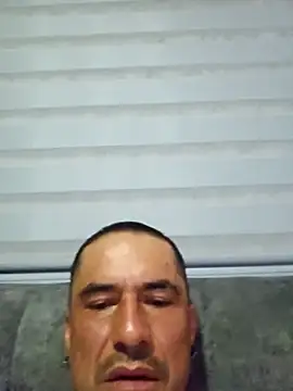 Iuver online show from 12/20/25, 02:13