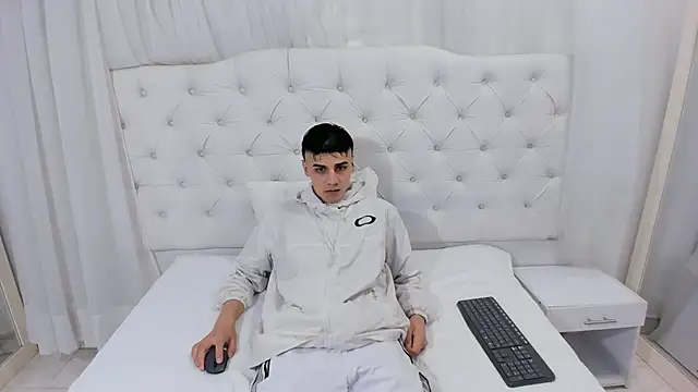 frank jhonsson online show from 12/05/25, 05:09