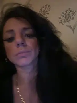 Snapshot of Gabriella316 chatting on 10/19/25, 04:35 Gabriella316 online show from 10/19/25, 04:35