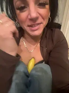 Snapshot of Gabriella316 chatting on 10/28/25, 11:07 Gabriella316 online show from 10/28/25, 11:07