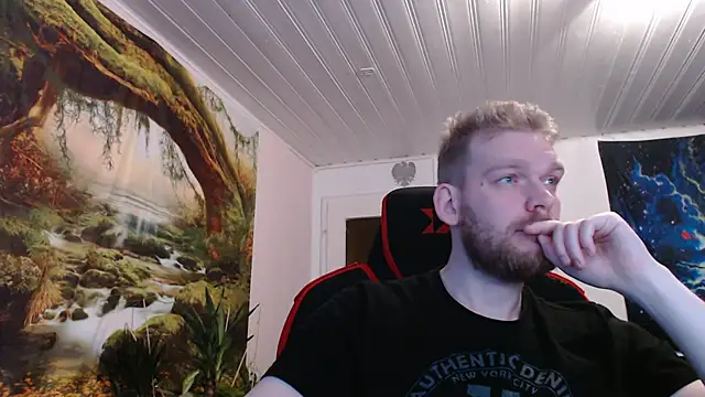 Justforfunc123 online show from 10/31/25, 03:07